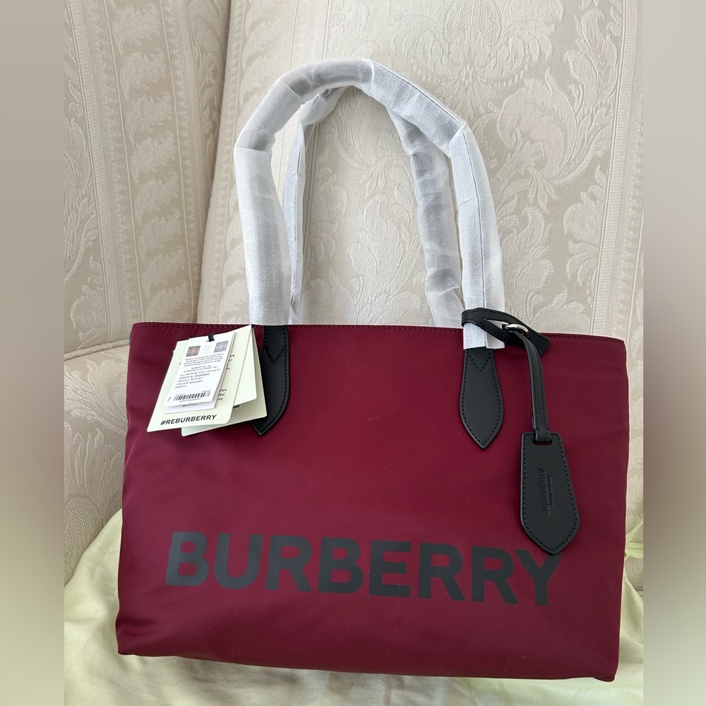 $1050 BURBERRY Small Burgundy ECONYL Logo Nylon Tote Shoulder Bag brand NWT - Picture 5 of 13